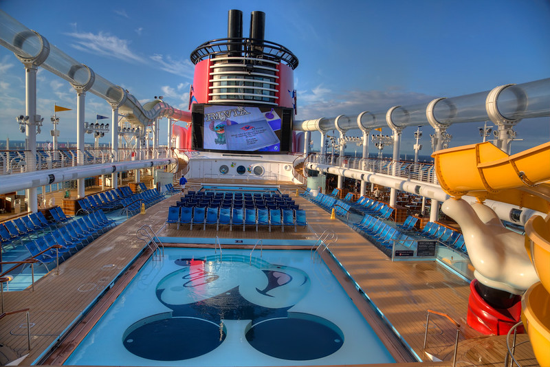 Photo of the Disney Dream Pool Deck