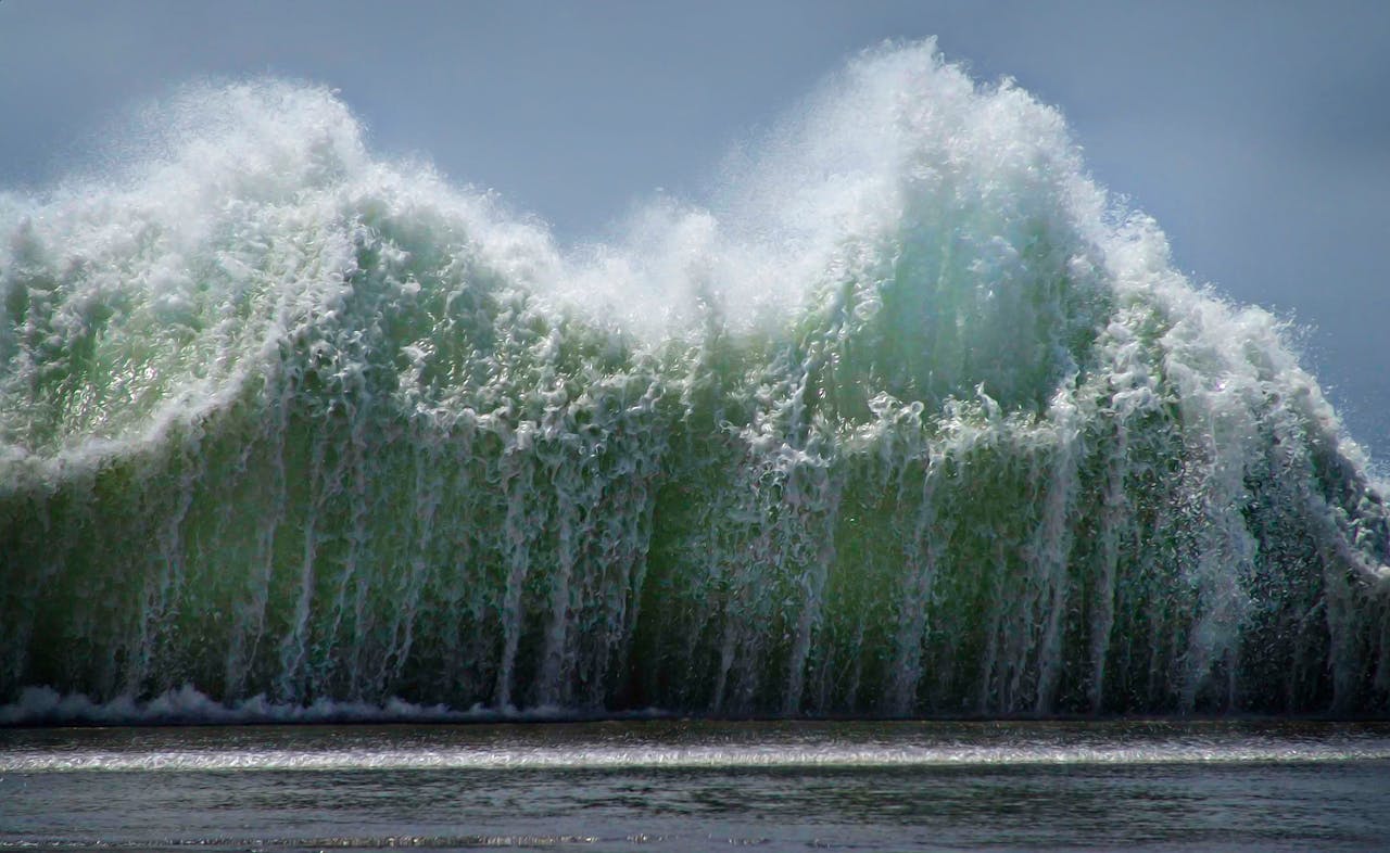 Giant Tsunami Wave