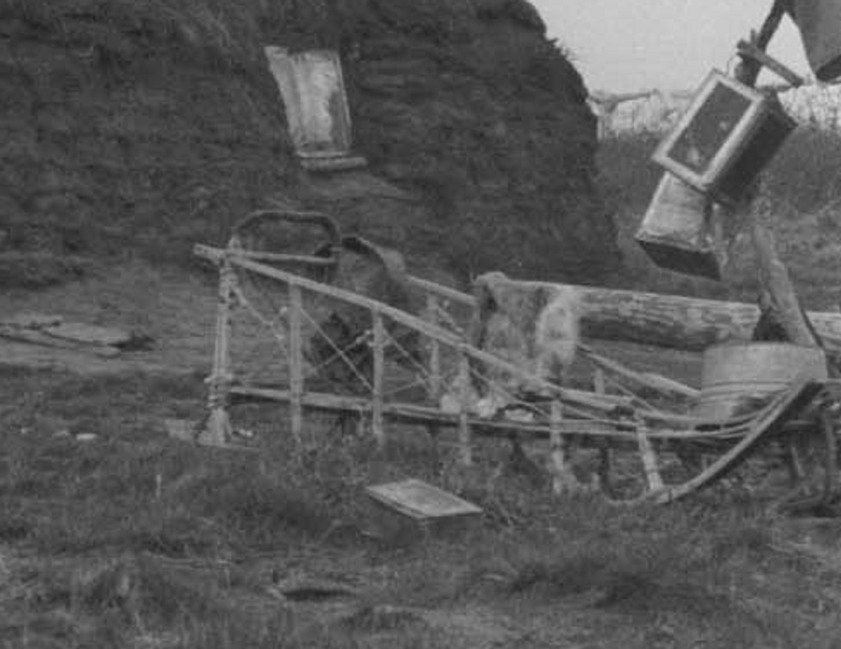 Anaktuvuk sledge -  1957