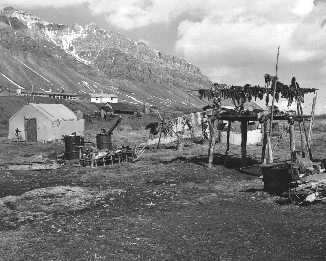 Village Anaktuvuk Pass - 1969