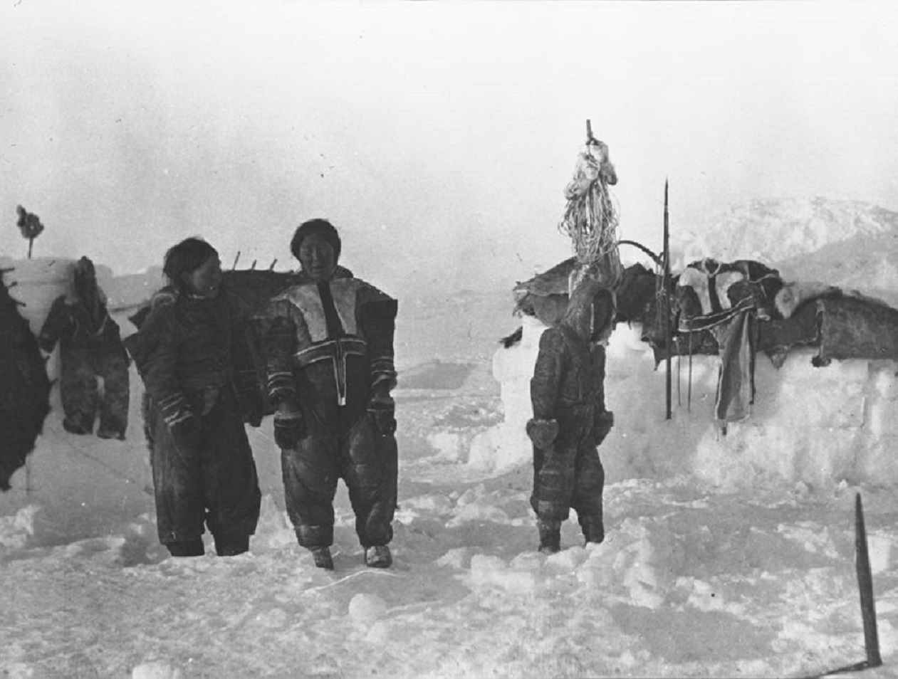 Copper Inuit Women And Child In Front Of Snowhouses At Minto Inlet