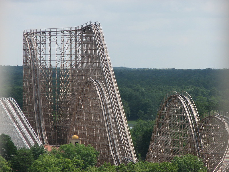 A picture of El Toro Roller coaster