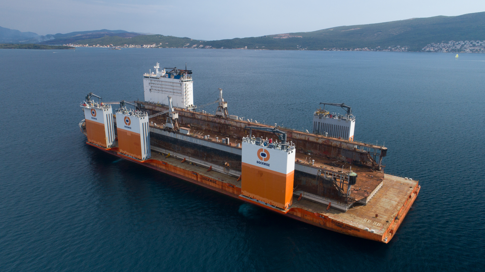 Heavy lift vessel Dockwise Vanguard