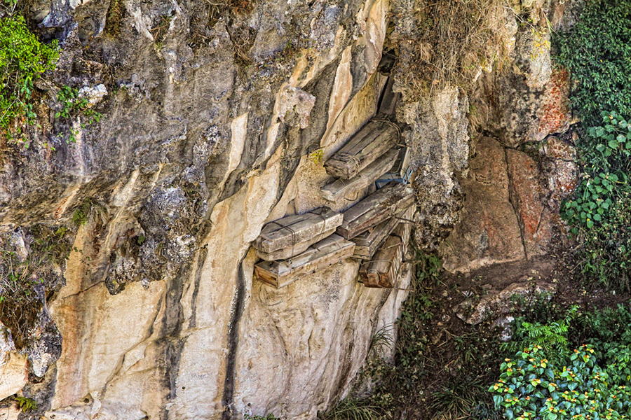 Sagada caves there are hanging coffins
