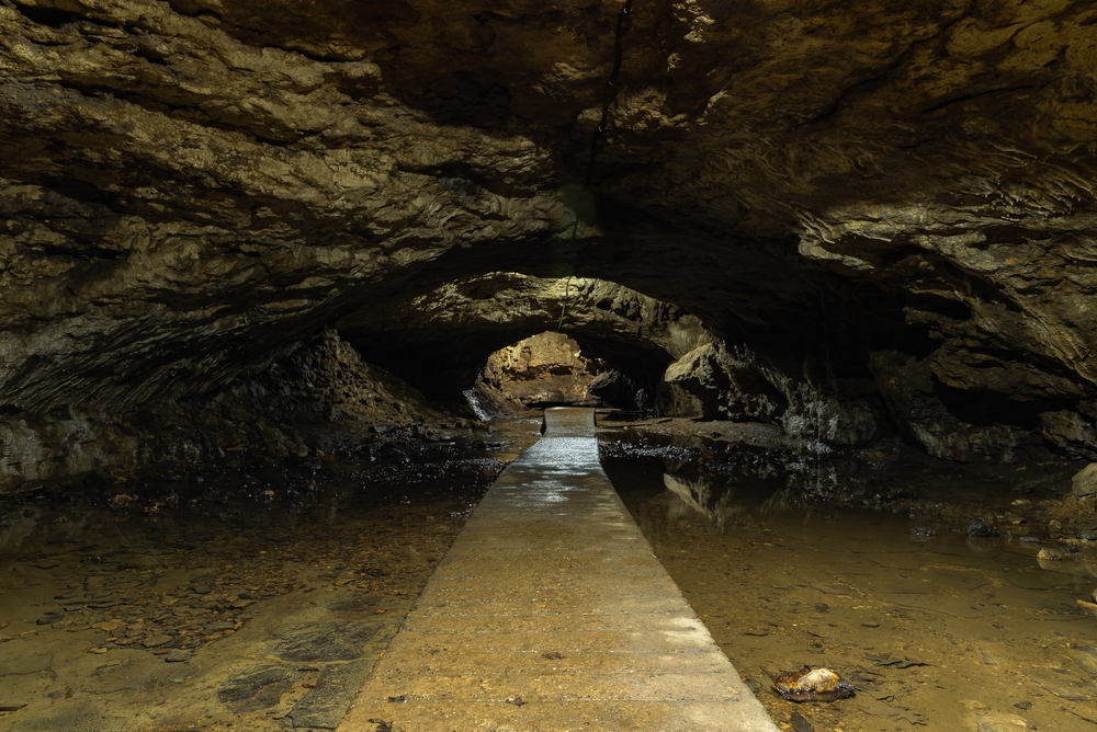 Iowa: Maquoketa Caves State Park