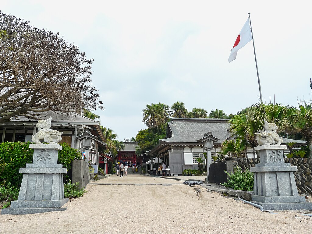 Landscape Photo of the Aoshima jinja, Shrine Entrance