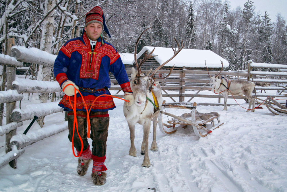 Man in traditional Sami costume