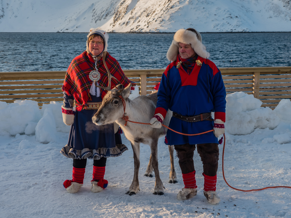 two Sami people in traditional clothes