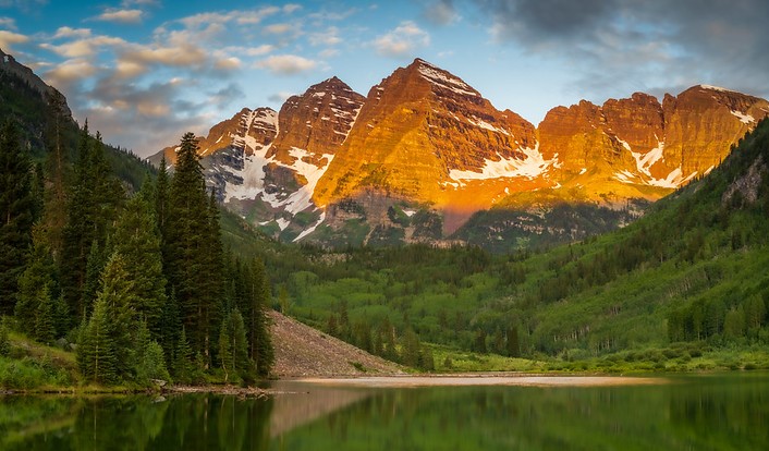Landscape photography of The Maroon Bells, Elk Mountains