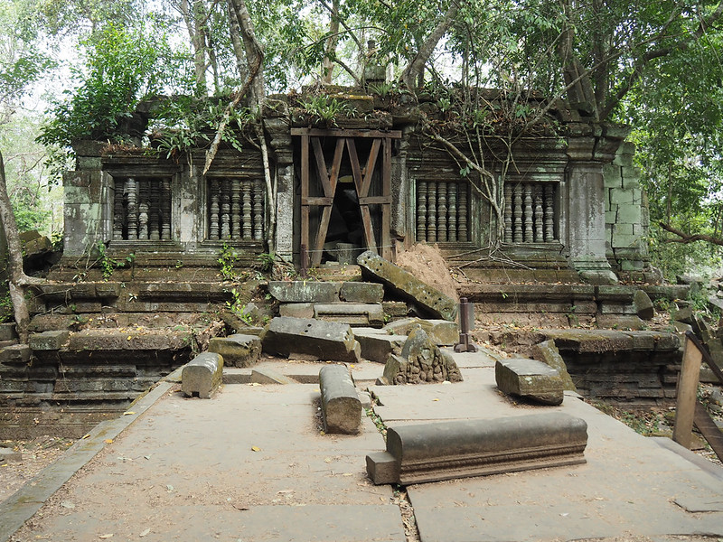The Jungle-like ruin of Beng Mealea in Cambodia