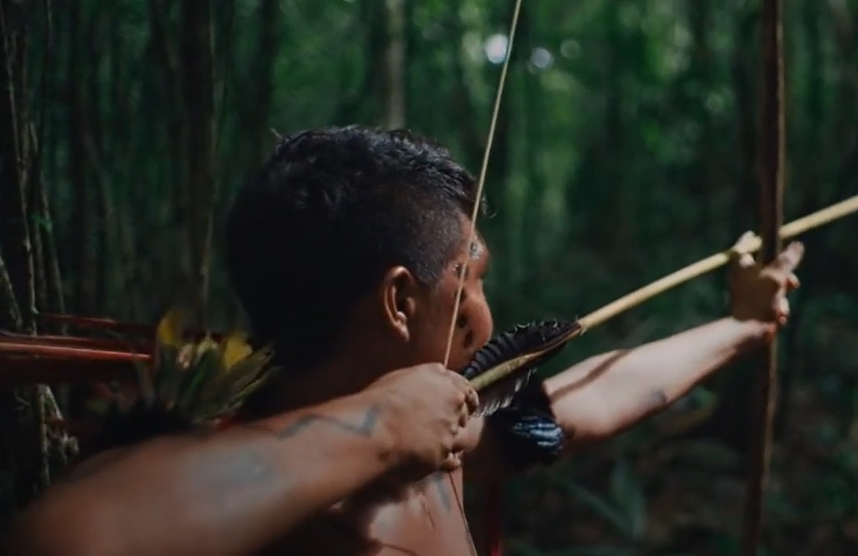 Profile Picture of Yanomami man hunting