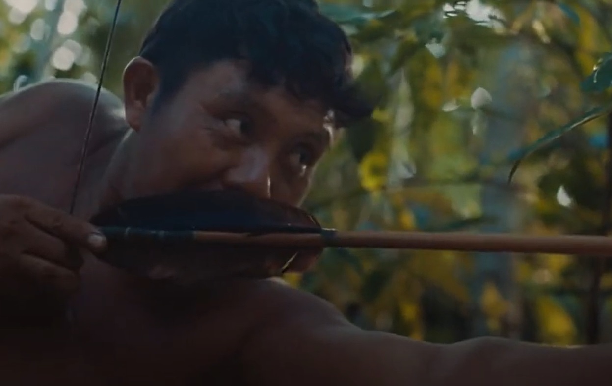 Profile Picture of Yanomami man hunting