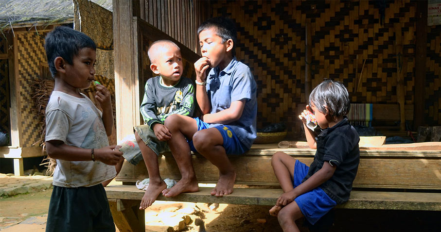 Children form Baduy  tribe