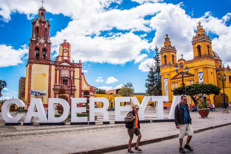 Tourists at Cadereyta de Montes, Mexico