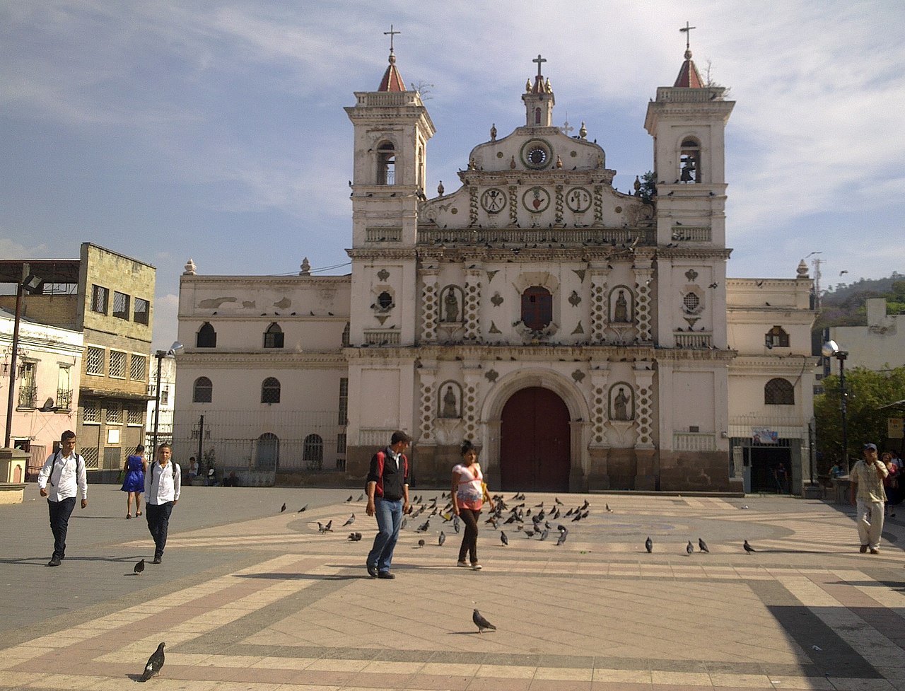 Tourists at Los Dolores, Tegucigalpa, Honduras.