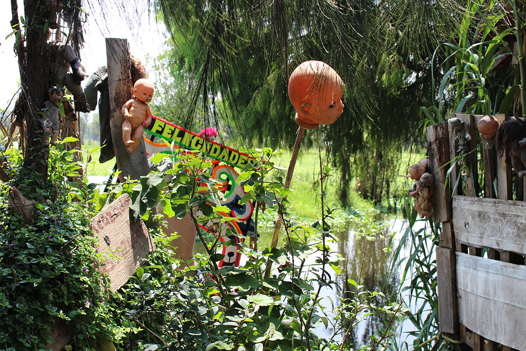 Photo of Creepy old dolls in the abandoned Island of the Dolls, Xochimilco, Mexico