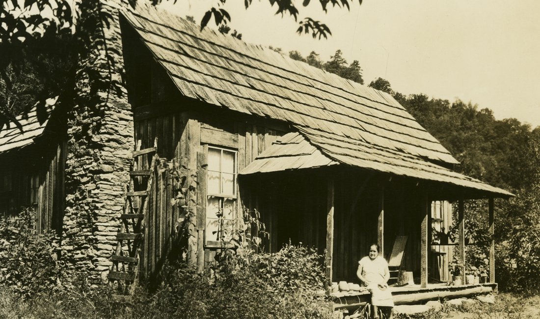Home of a Cherokee Indian Pottery Maker, Cherokee, N.C.