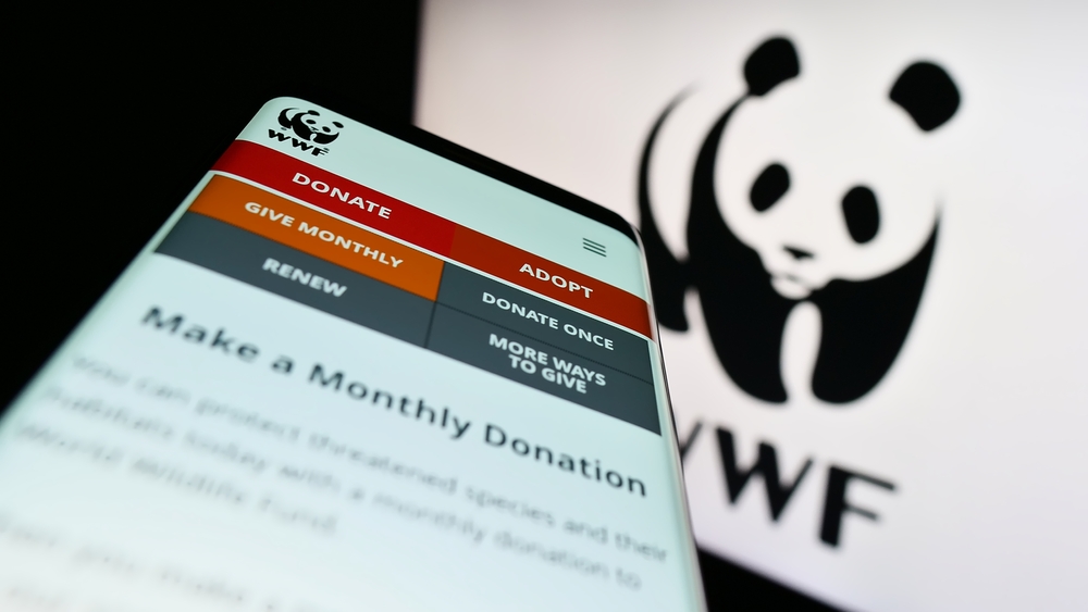 Smartphone with webpage of World Wide Fund for Nature
