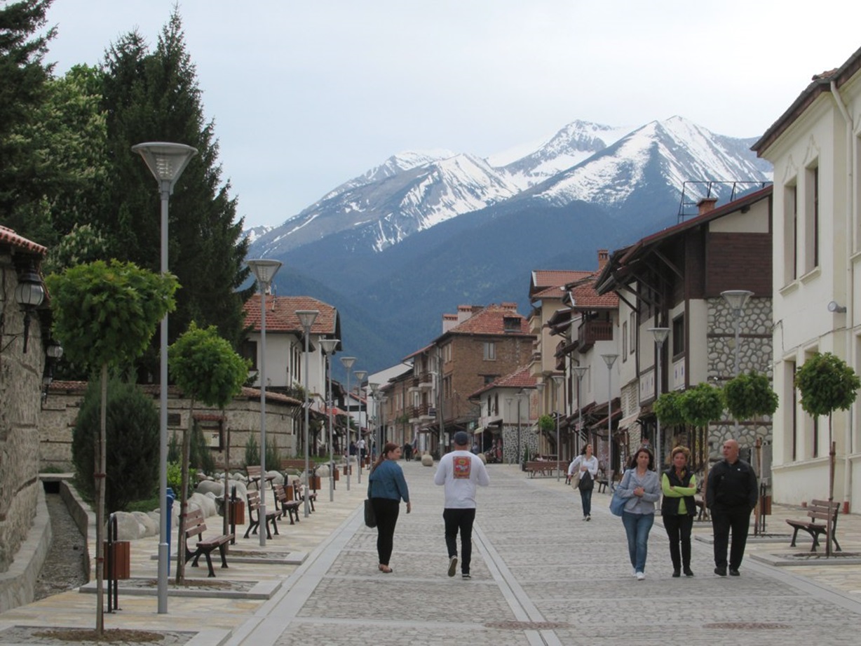 Pirin Street in Bansko