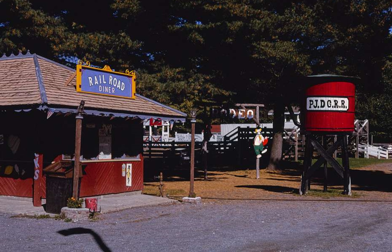 Lake George Frontier Town