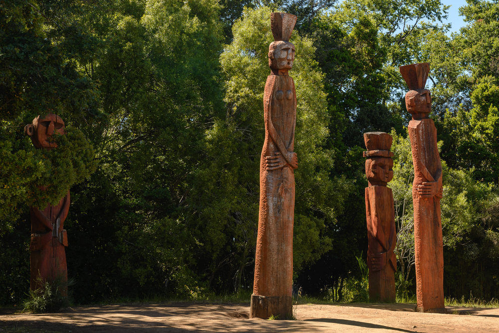wooden statues at Nielol hill