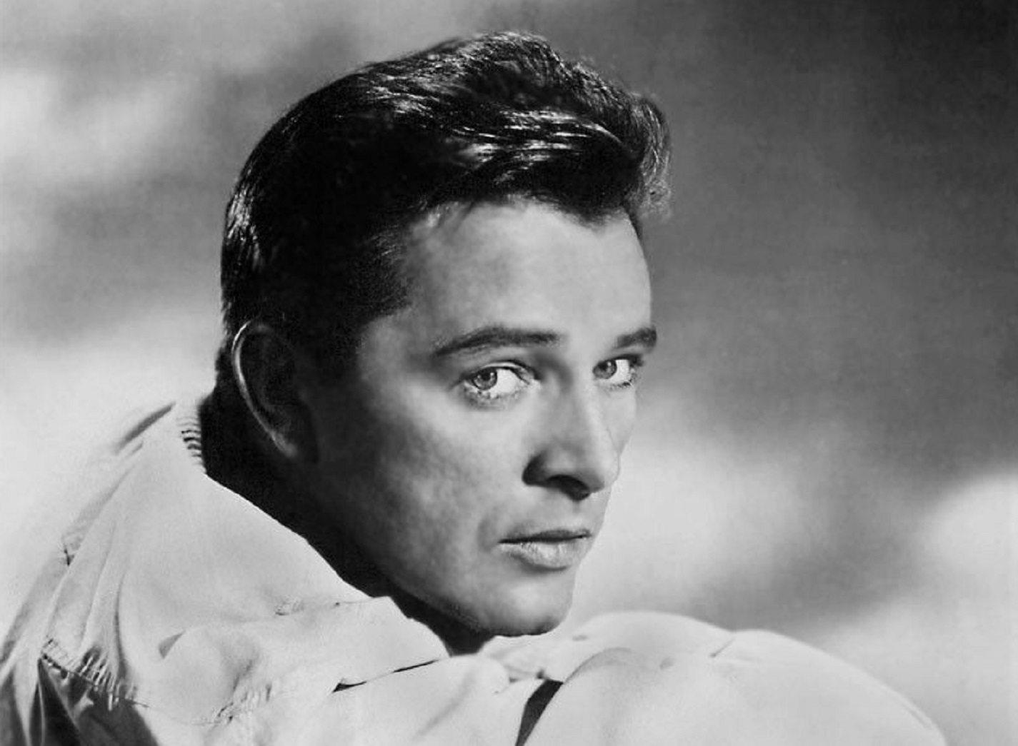 Richard Burton's publicity photo for Prince of Players (1955)
