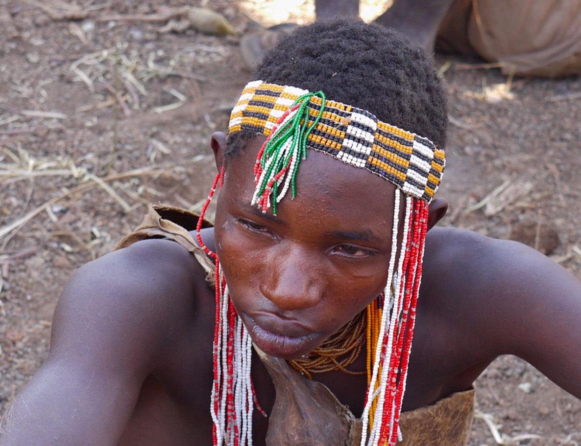 Karatu district - Tanzania - Hadzabe man - 2010