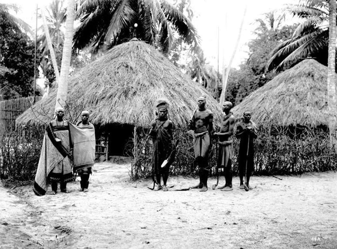 A Sukuma village some time between 1906 and 1918.