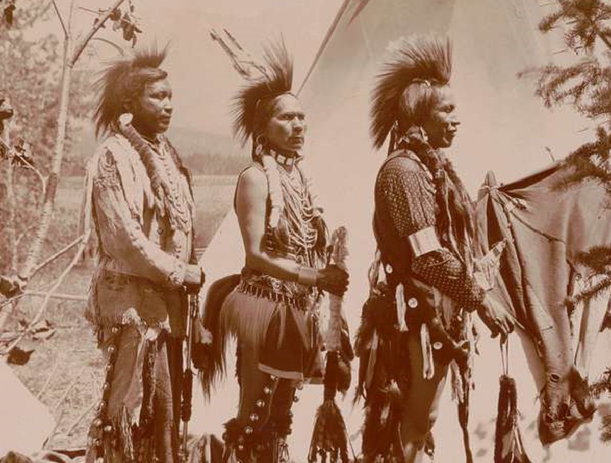 Indian Dancing Men In Holiday Attire