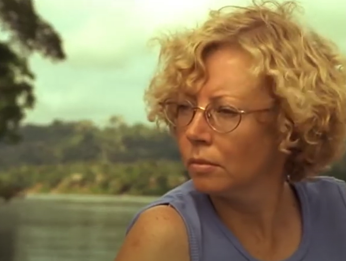 Screenshot of Juliane Koepcke looking at side - from Julianes Sturz in den Dschungel (1999)