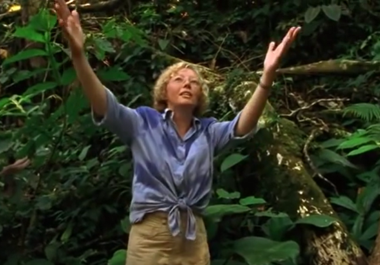 Screenshot of Juliane Koepcke looking at side - from Julianes Sturz in den Dschungel (1999)