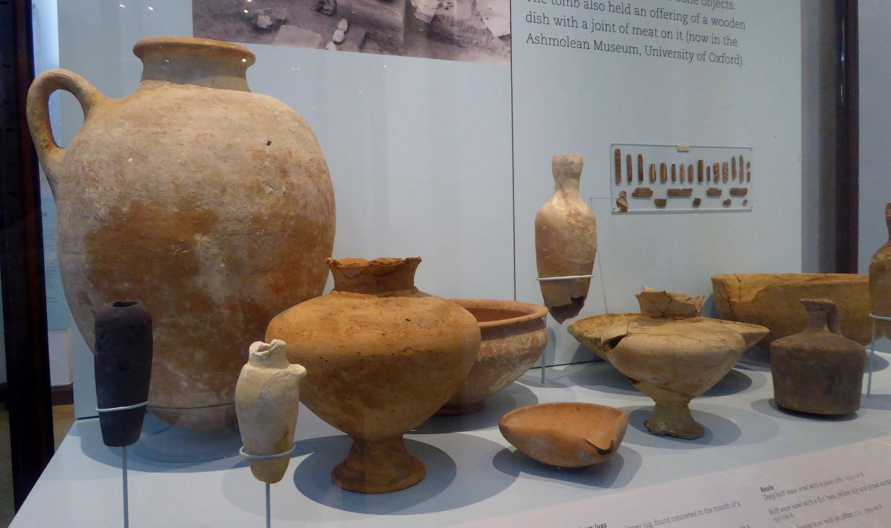 Ceramic Vessels from Jericho Tomb