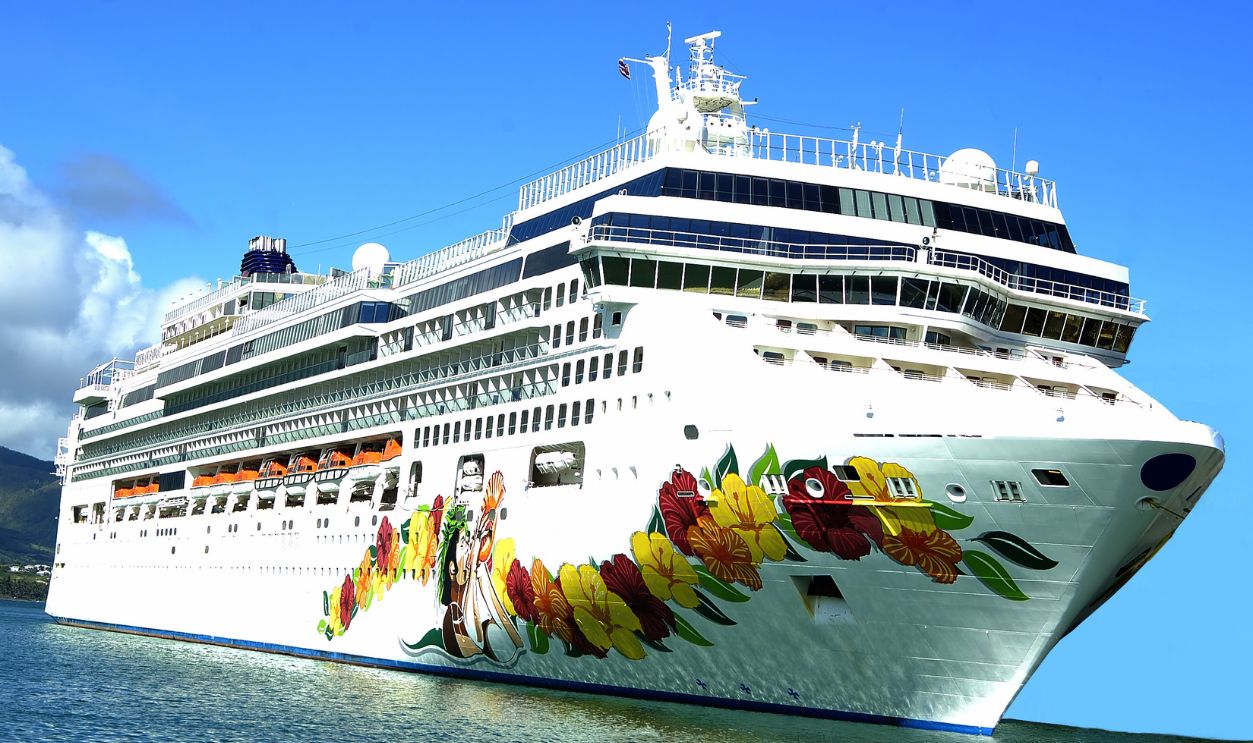 Cruise Ship (1) - 3222198