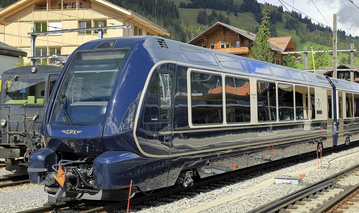 Goldenpass Express (1)
