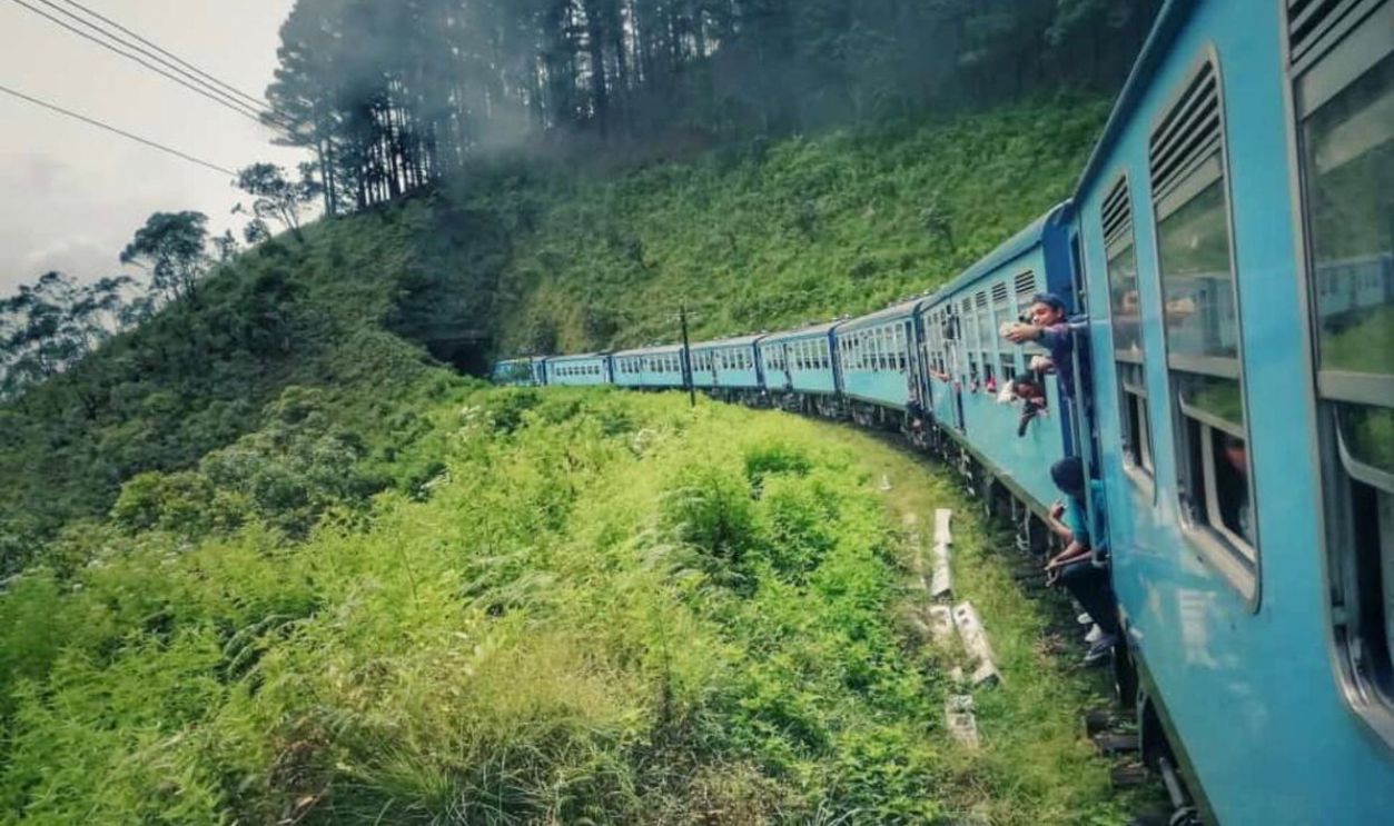 The Colombo To Badulla Train, Sri Lanka (2)