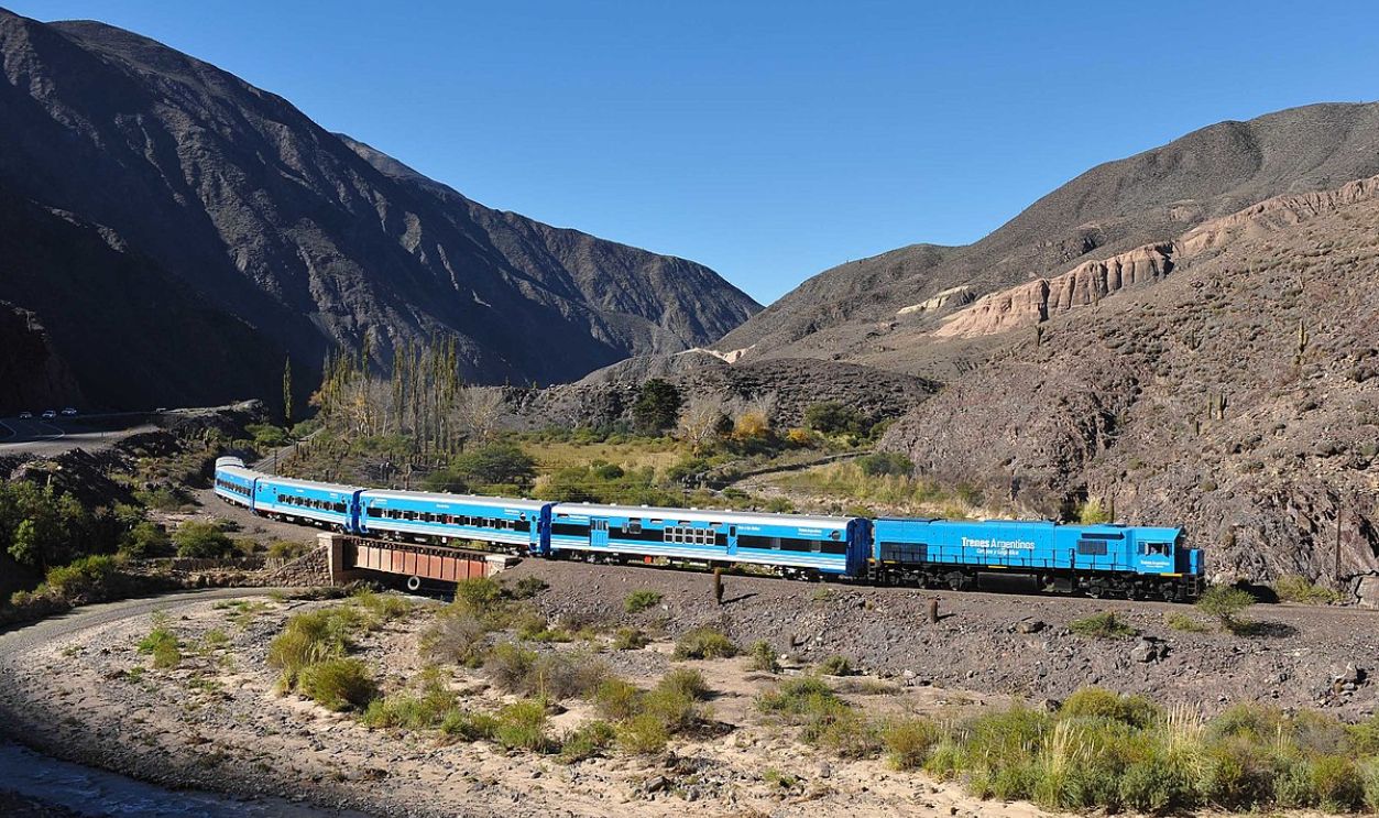 Tren A Las Nubes, Argentina