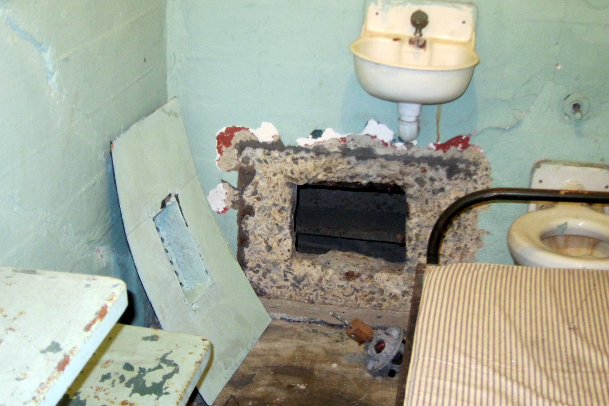 Alcatraz: Cellhouse - Escape from Alcatraz - vent