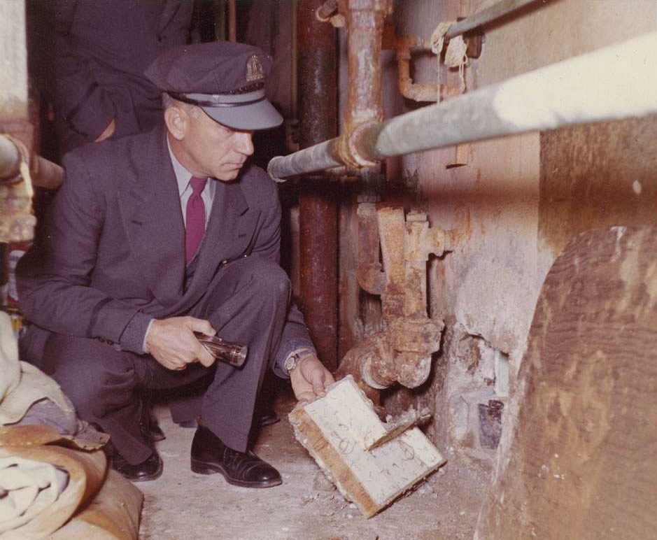 Alcatraz Correctional Officer investigating the 1962 escape