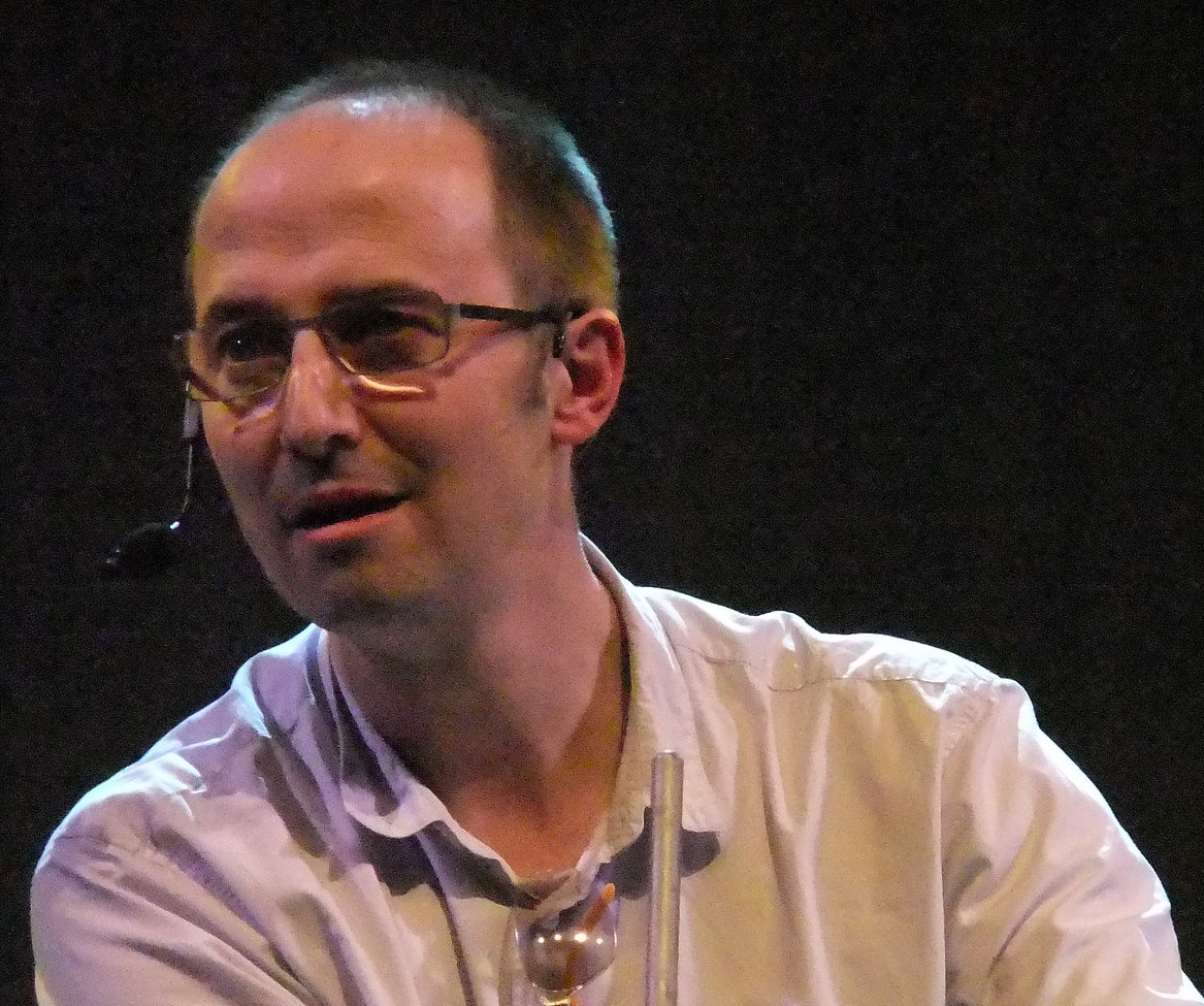 Portrait Photo of Andrea Sella a chemist at University College London