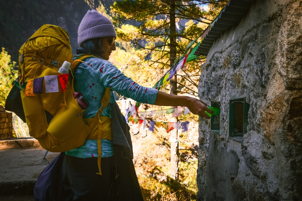 Hiker throws away plastic bottle