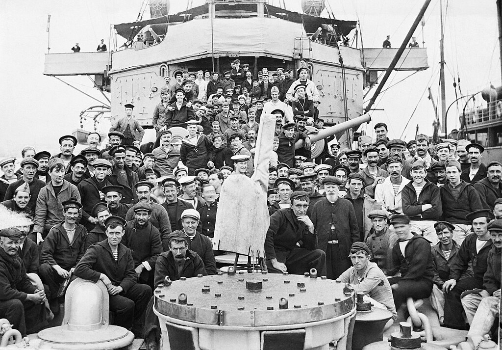 HMHS Britannic survivors onboard destroyer HMS Scourge