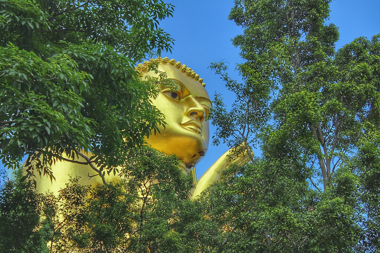 Dambulla Golden Buddha Statue