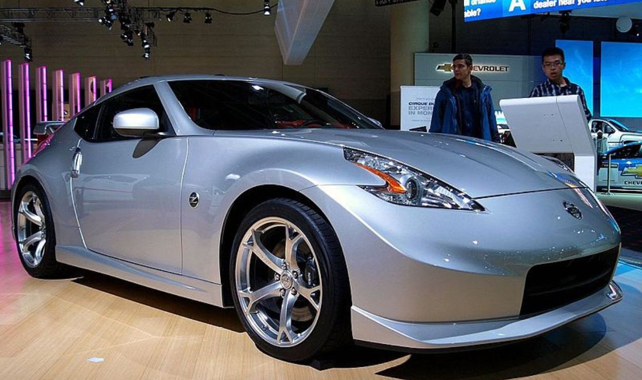 Nissan 370Z Car