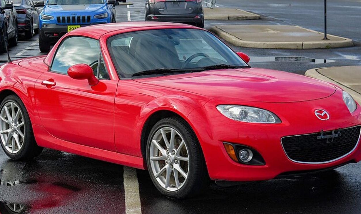 Mazda Mx-5 Miata (Hardtop)