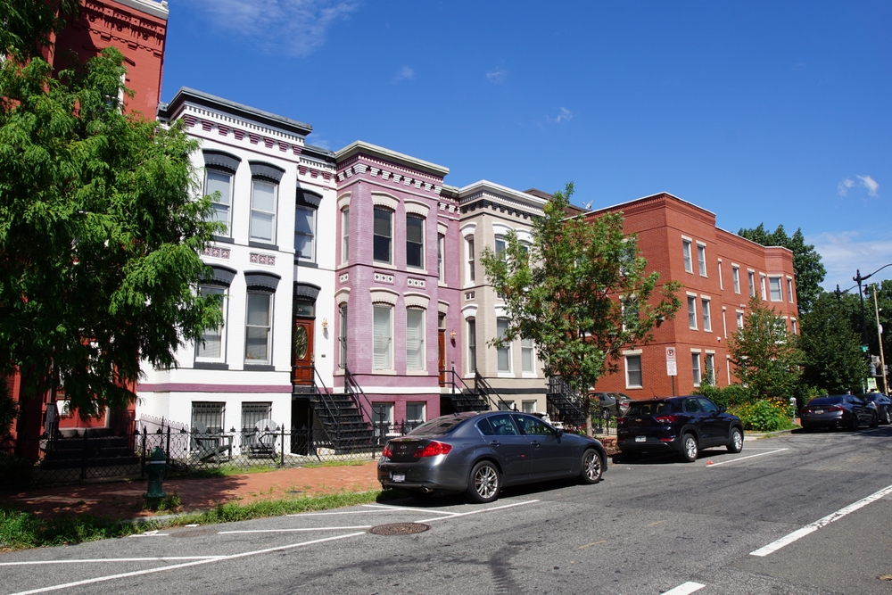 Streetscape of Sixth Street in Washington, District of Columbia