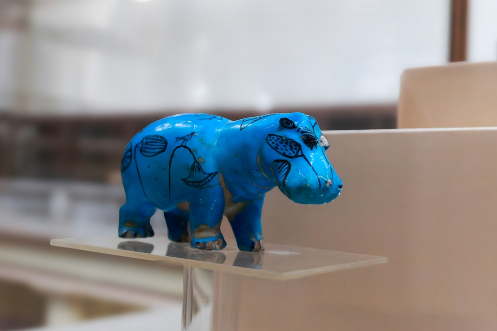 The hippopotamus figurine