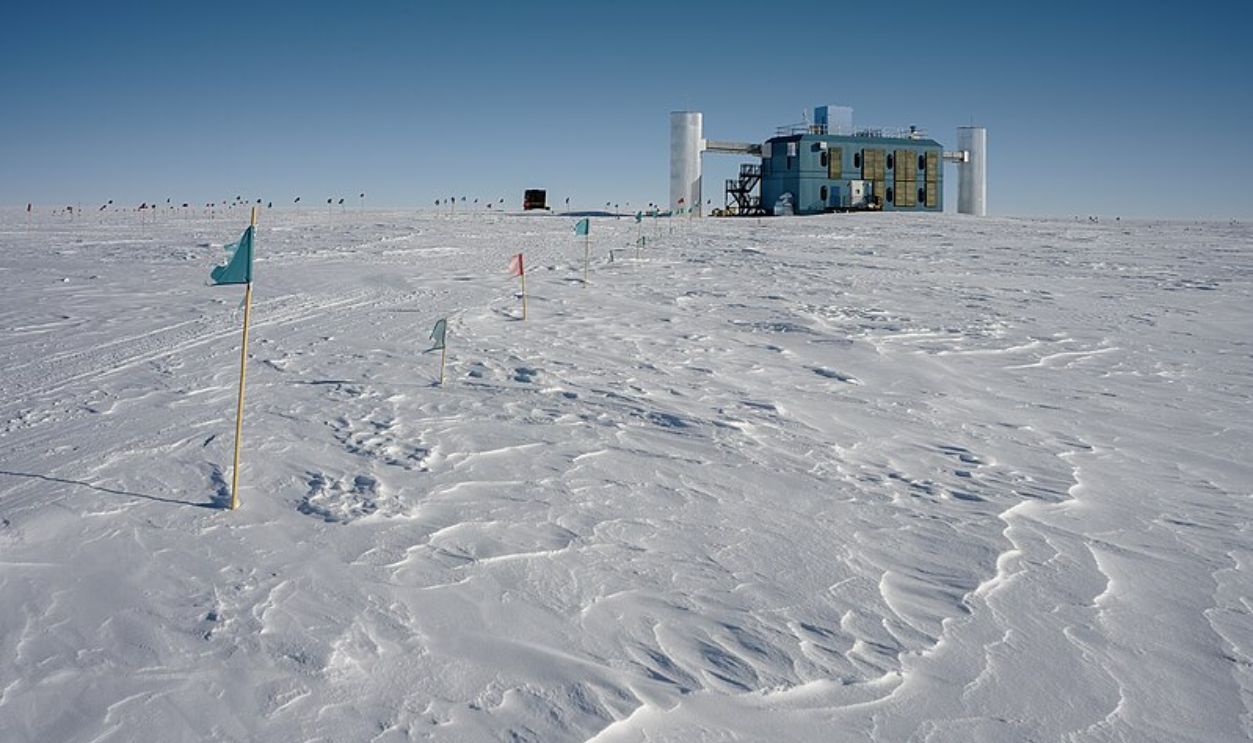 Icecube observatory