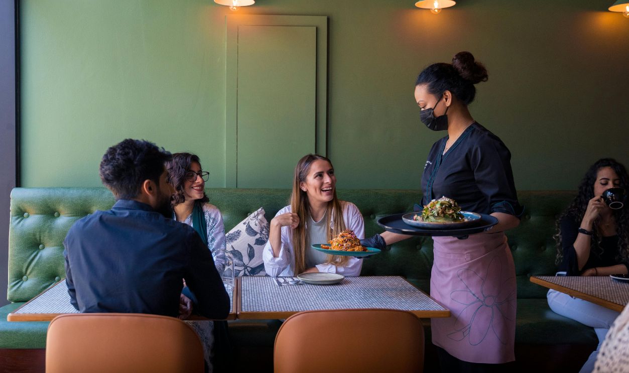 People having dinner