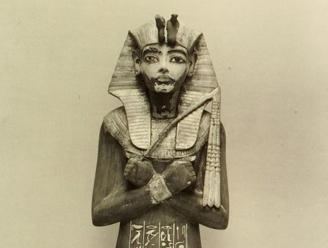 Tutankhamun tomb photographs - 1923