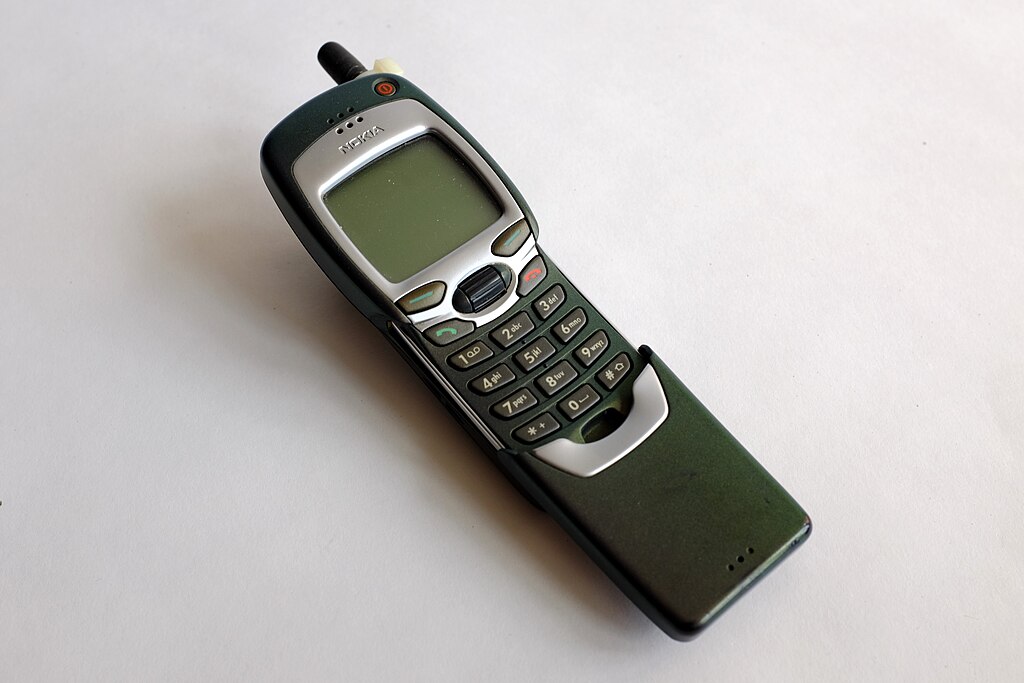 This image shows a Nokia 7110, a classic mobile phone first released in 1999